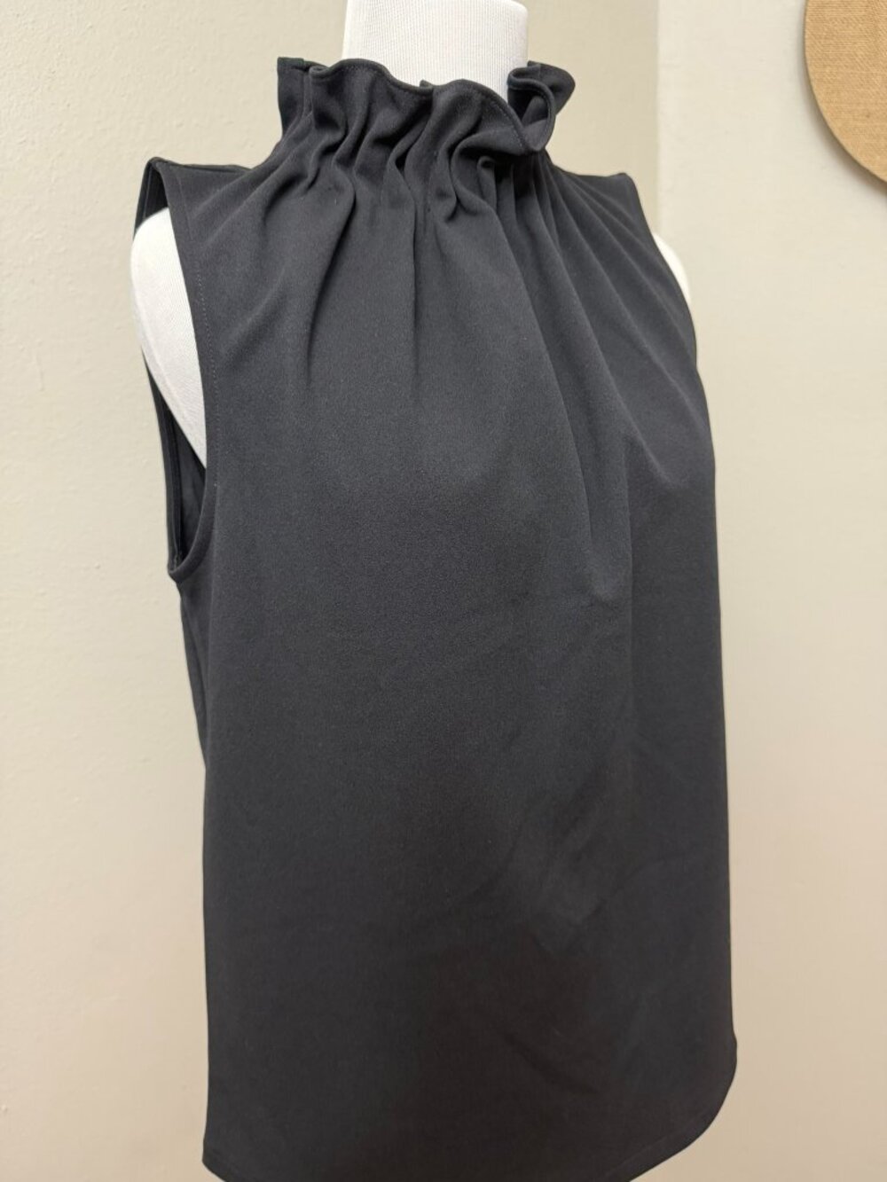 Ann Taylor Black Ruffle Collar Classy Southern Blouse Small